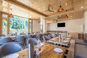 Treebo Premium Silverstone Resort With Mountain Valley View