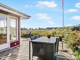 5 Star Holiday Home in Lokken