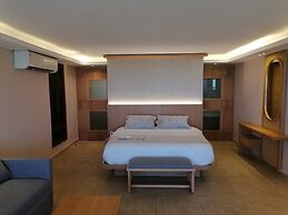 Laguava Resort