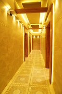 Hotel Regalia Suites