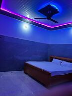 Goroomgo Milan Palace Ayodhya