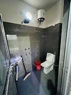 Goroomgo Milan Palace Ayodhya