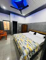 Goroomgo Milan Palace Ayodhya