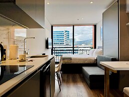 w Impressive 1BR in Bogota