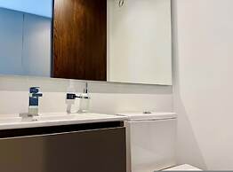 w Impressive 1BR in Bogota