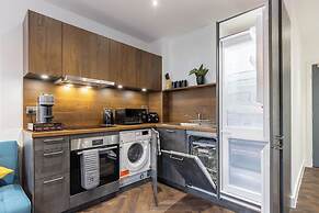 Modern Apt, City Centre, Relocations