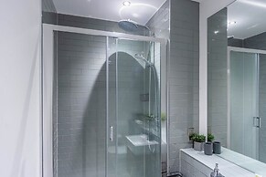 Modern Apt, City Centre, Relocations