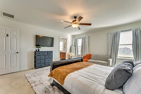 Spacious Home 11 Mi to San Antonio River Walk