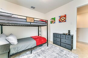 Spacious Home 11 Mi to San Antonio River Walk