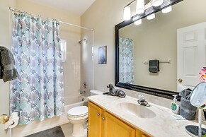 13 Mi to Wdw: Family-friendly Home w/ Gas Grill!