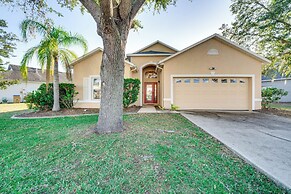 13 Mi to Wdw: Family-friendly Home w/ Gas Grill!