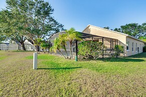 13 Mi to Wdw: Family-friendly Home w/ Gas Grill!