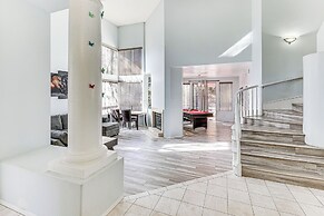 13 Mi to Dtwn Riverside: Socal Family Home!