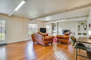 3 Mi to Lake Arlington: Texas Family Home