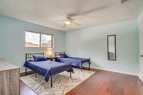 3 Mi to Lake Arlington: Texas Family Home