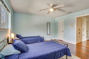 3 Mi to Lake Arlington: Texas Family Home