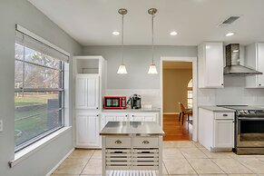 3 Mi to Lake Arlington: Texas Family Home