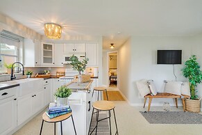 Dock & Lanai: Waterfront Punta Gorda Cottage