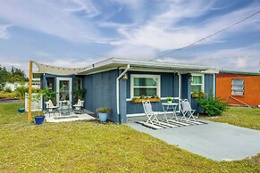 Dock & Lanai: Waterfront Punta Gorda Cottage