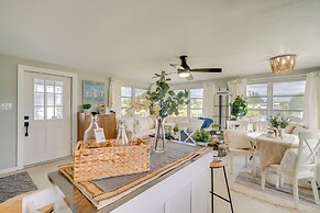 Dock & Lanai: Waterfront Punta Gorda Cottage