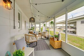Dock & Lanai: Waterfront Punta Gorda Cottage