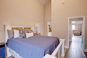 Lake Guntersville Getaway w/ Shared Boat Dock!