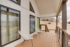 Shared Boat Dock: Lake Guntersville Hideaway!