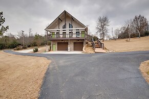Shared Boat Dock: Lake Guntersville Hideaway!