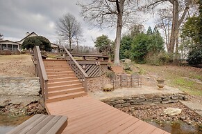 Shared Boat Dock: Lake Guntersville Hideaway!