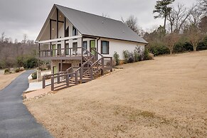 Shared Boat Dock: Lake Guntersville Hideaway!