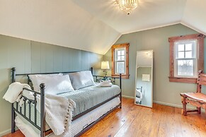 New Market Home w/ Fire Pit: Near Skiing & Hiking
