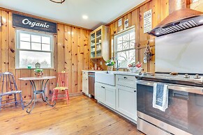 New Market Home w/ Fire Pit: Near Skiing & Hiking