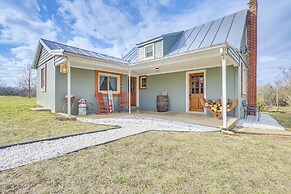 New Market Home w/ Fire Pit: Near Skiing & Hiking