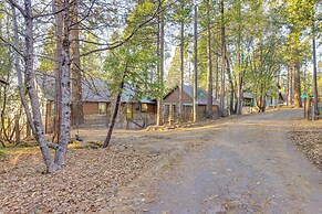 Walk to Downtown + Lake: Twain Harte Cabin