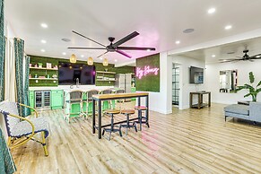 Multi-home Retreat on Colorado River w/ Boat Dock!