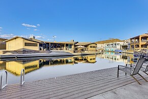 Multi-home Retreat on Colorado River w/ Boat Dock!