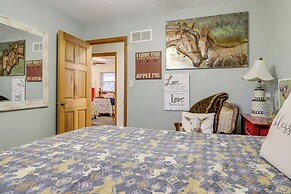 34 Mi to Ark Encounter: Kentucky Family Farmhouse