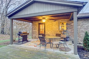 34 Mi to Ark Encounter: Kentucky Family Farmhouse
