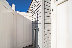 Cozy 3-br Retreat, Four Blocks To Beach & Boardwalk 3 Bedroom Home