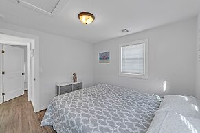 Charming 2-br Home, 4 Blocks To The Boardwalk 2 Bedroom Home