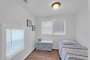 Charming 2-br Home, 4 Blocks To The Boardwalk 2 Bedroom Home