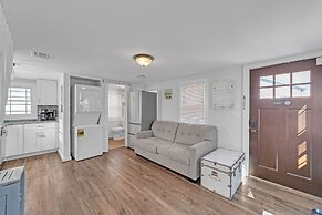 Charming 2-br Home, 4 Blocks To The Boardwalk 2 Bedroom Home