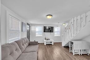 Charming 2-br Home, 4 Blocks To The Boardwalk 2 Bedroom Home
