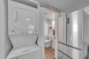 Charming 2-br Home, 4 Blocks To The Boardwalk 2 Bedroom Home