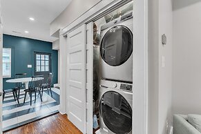 Chez Old Town Walk To Shops Metro & Waterfront 2 Bedroom Townhouse