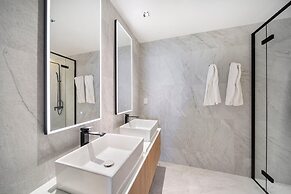 Allure 501 3 Bedroom Apts