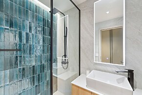 Allure 403 3 Bedroom Apts