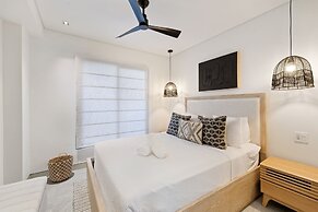Allure 403 3 Bedroom Apts