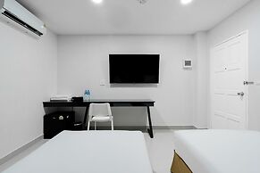 Terminal2 Hotel Phuket