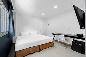 Terminal2 Hotel Phuket